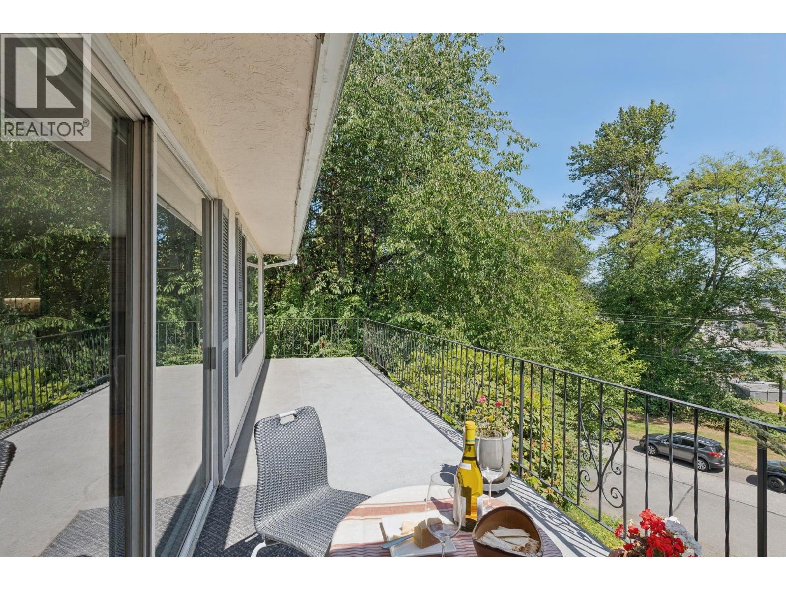 1034 Heywood Street, North Vancouver, British Columbia  V7L 1H3 - Photo 8 - R3136931