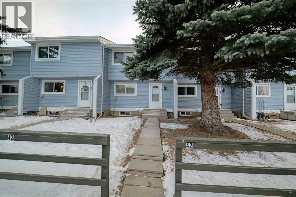 42, 195 Manora Place NE, Calgary, Alberta  T2A 5J8 - Photo 1 - A2317950