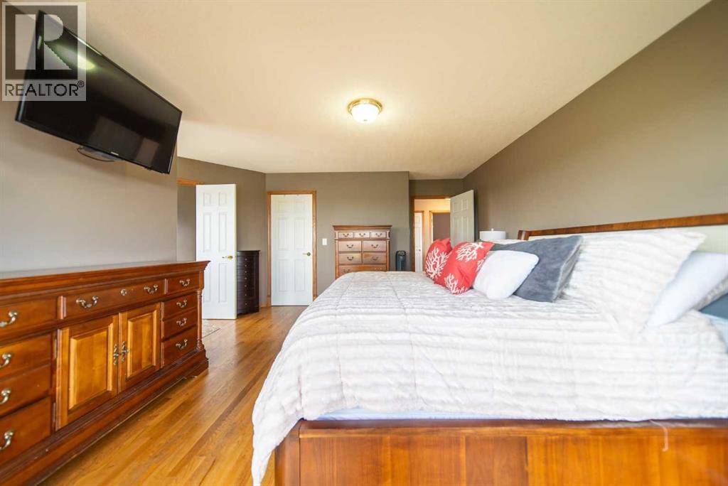 360 Hidden Ranch Circle Nw, Calgary, Alberta  T3A 5R3 - Photo 26 - A2317952