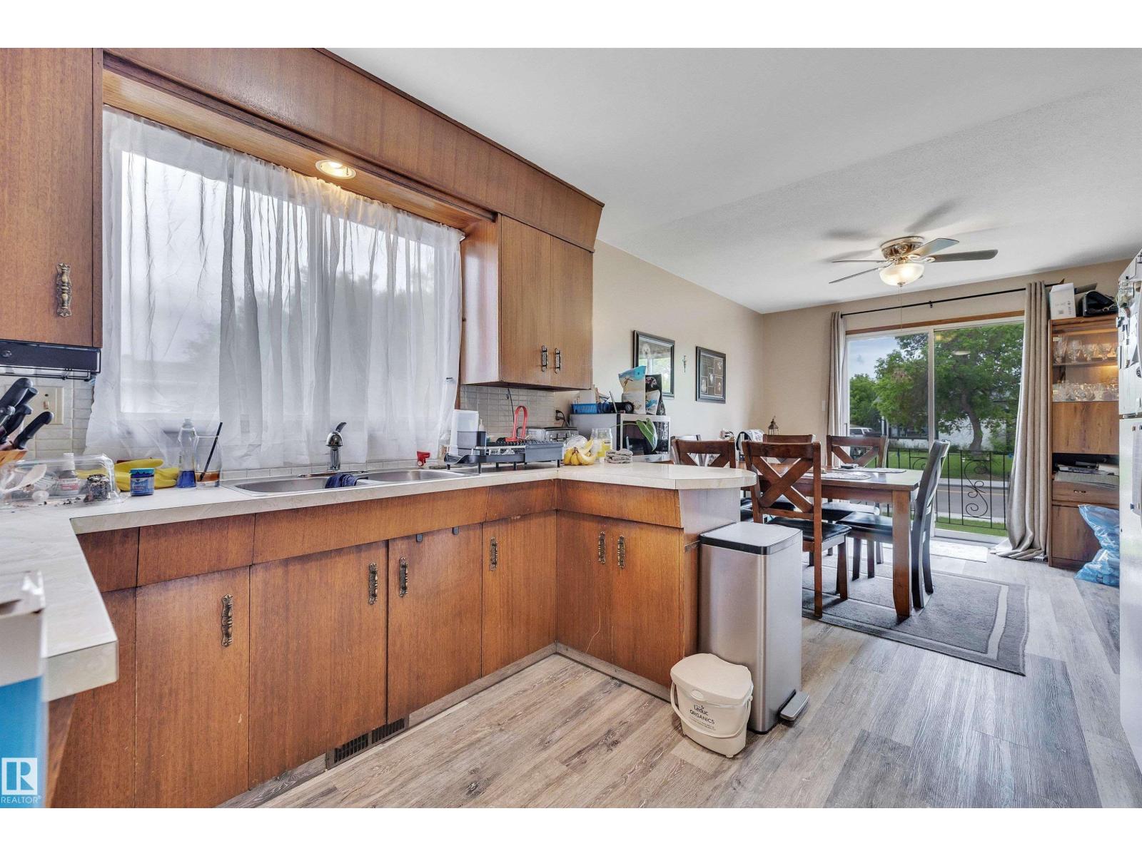 5102/5104 57 Av, Leduc, Alberta  T9E 5S3 - Photo 4 - E4494095