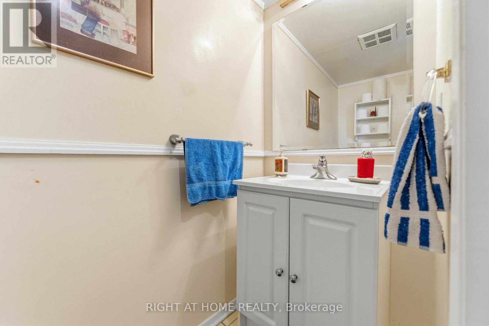 27 - 100 Hillside Drive, Ottawa, Ontario  K1K 4J1 - Photo 13 - X13456104