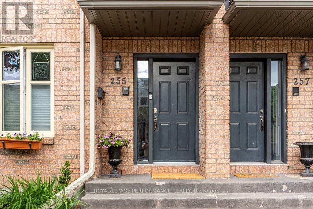 5 - 255 Cathcart Street, Ottawa, Ontario  K1N 5C2 - Photo 2 - X13456164