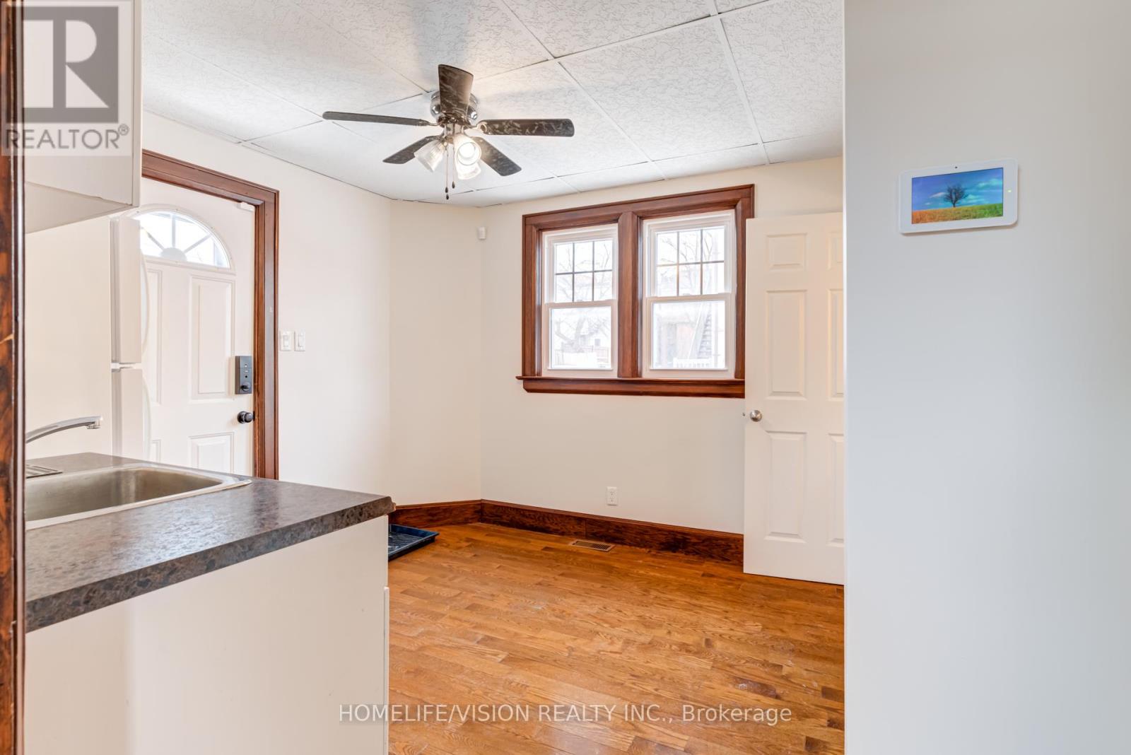 123 Mary Street E, Whitby, Ontario  L1N 2P3 - Photo 15 - E13417172