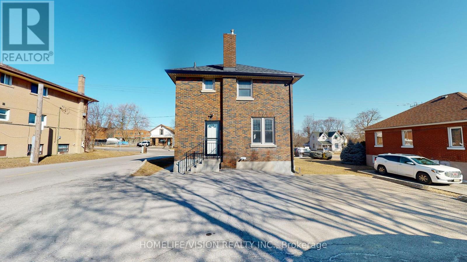 123 Mary Street E, Whitby, Ontario  L1N 2P3 - Photo 40 - E13417172