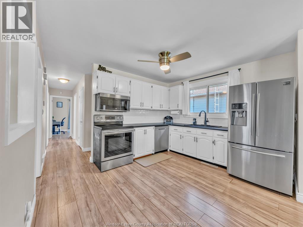 372 Carling Crescent, Windsor, Ontario  N8S 3X8 - Photo 8 - 26014328