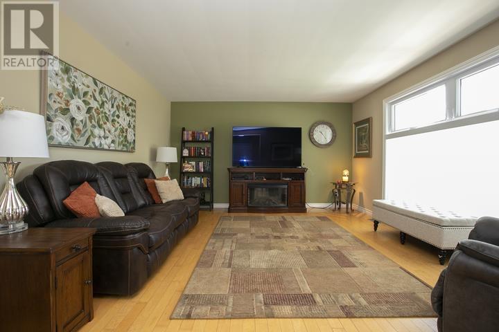 79 Parkdale Dr, Sault Ste. Marie, Ontario  P6A 4C7 - Photo 13 - SM261494