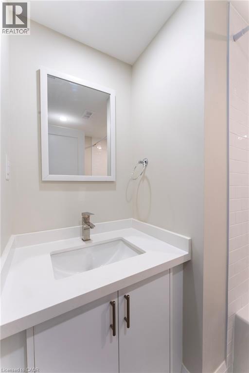 700 Lawrence Road Unit# 103, Hamilton, Ontario  L8K 1Z5 - Photo 7 - 40825327