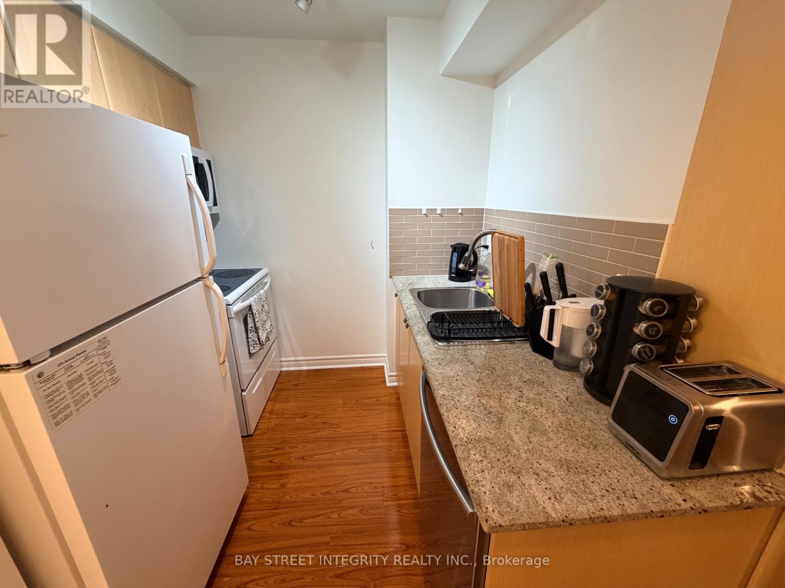907 - 763 Bay Street, Toronto, Ontario  M5G 2R3 - Photo 4 - C13229526