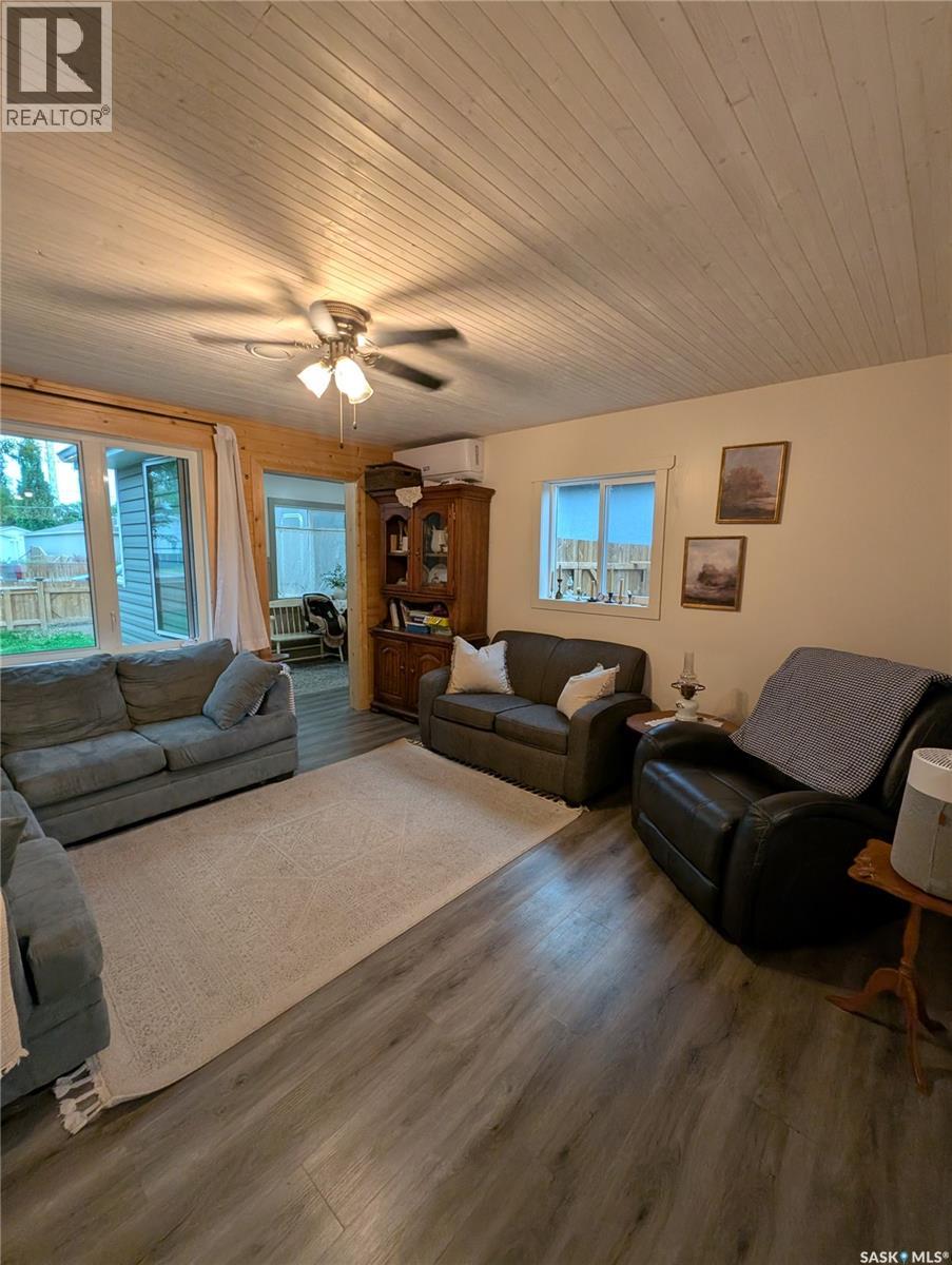 2009 7th Street, Rosthern, Saskatchewan S0K 3R0 - Photo 11 - SK039695