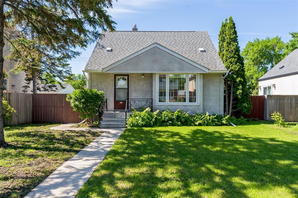 842 Talbot Avenue, Winnipeg, Manitoba  R2L 0S9 - Photo 0 - 202614065