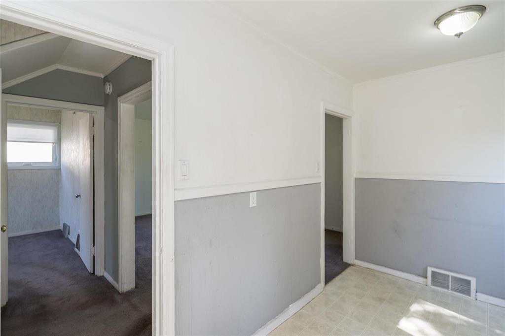 842 Talbot Avenue, Winnipeg, Manitoba  R2L 0S9 - Photo 12 - 202614065
