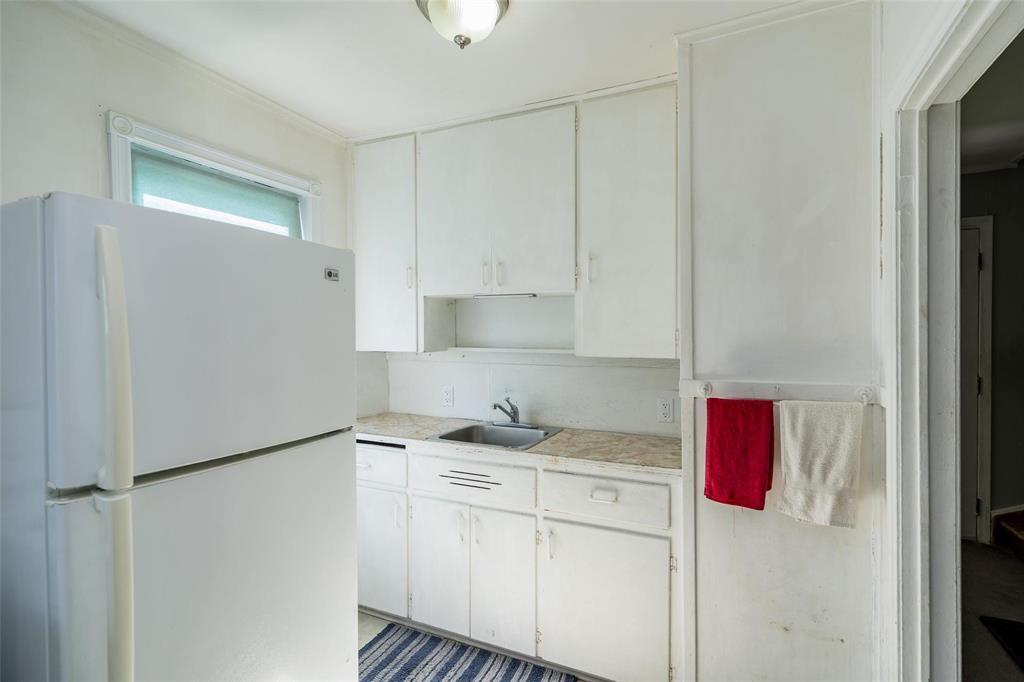 842 Talbot Avenue, Winnipeg, Manitoba  R2L 0S9 - Photo 10 - 202614065