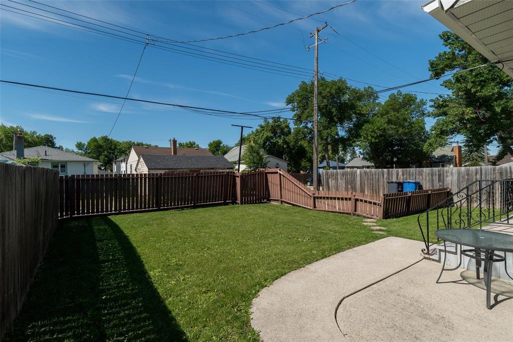 842 Talbot Avenue, Winnipeg, Manitoba  R2L 0S9 - Photo 31 - 202614065