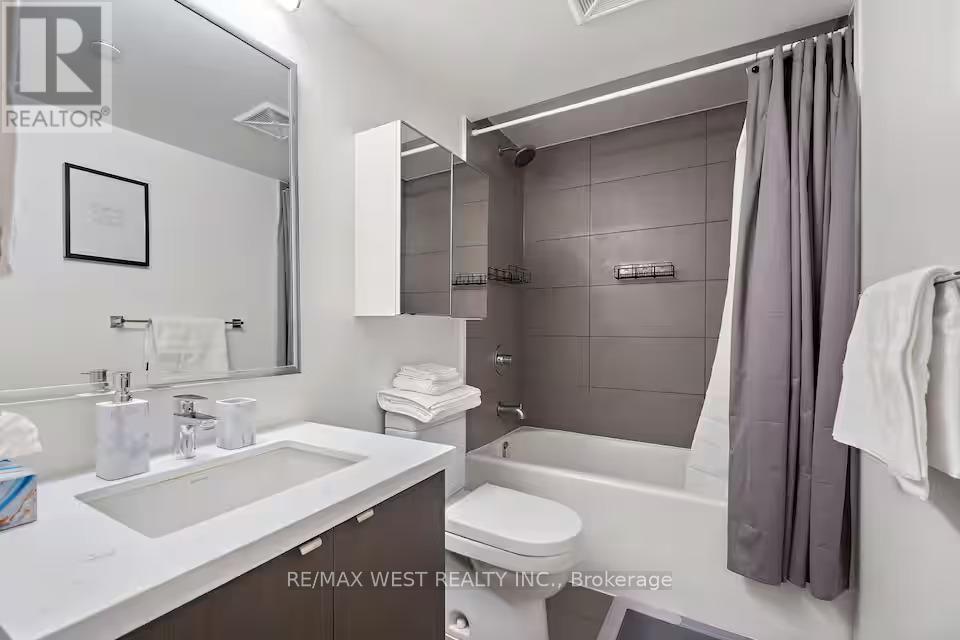 501 - 155 Yorkville Avenue, Toronto, Ontario M5R 0B4 - Photo 16 - C12936596
