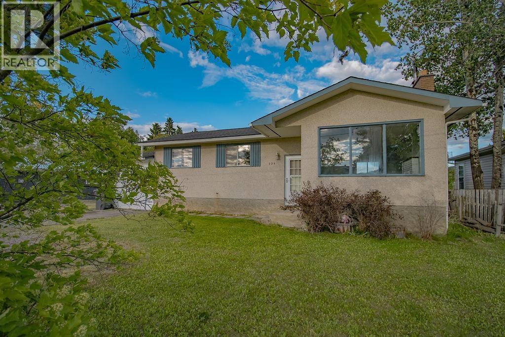 734 W 7TH AVENUE, Fort St. James, British Columbia