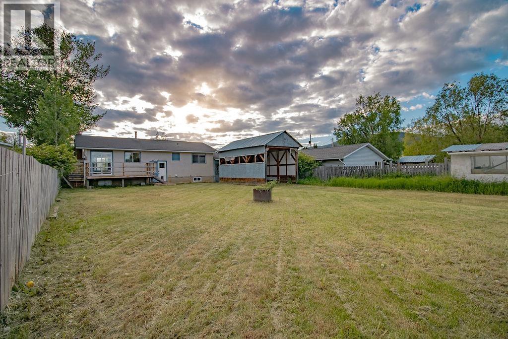 734 W 7th Avenue, Fort St. James, British Columbia  V0J 1P0 - Photo 37 - R3112782