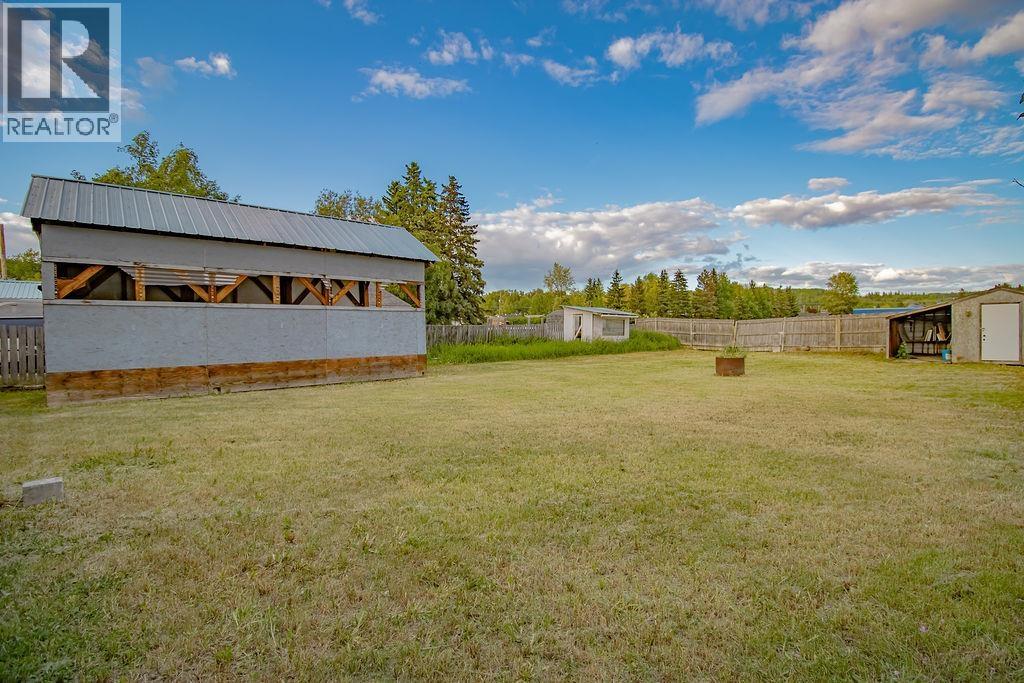 734 W 7th Avenue, Fort St. James, British Columbia  V0J 1P0 - Photo 29 - R3112782
