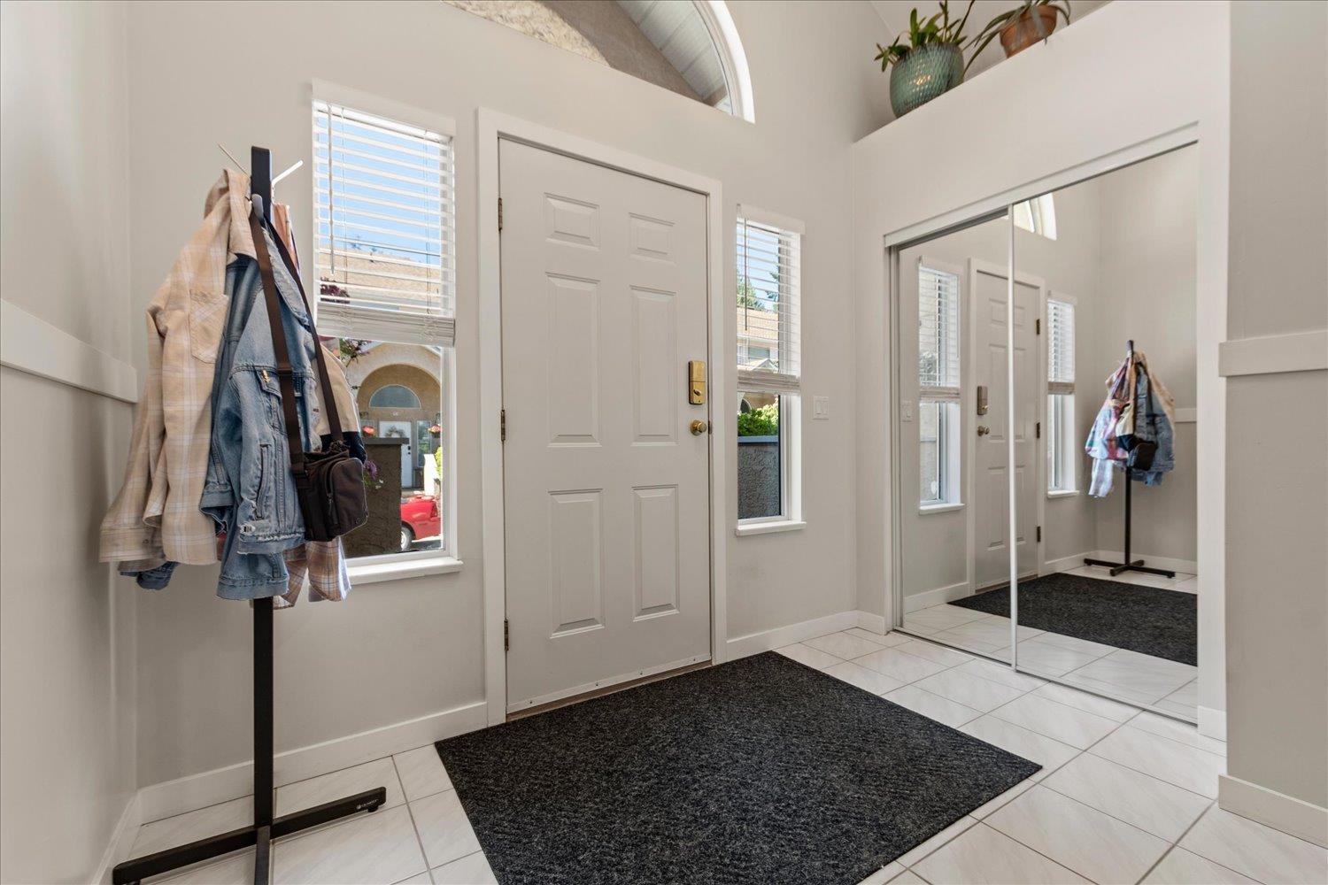 51 32339 7 Avenue, Mission, British Columbia  V2V 6T7 - Photo 4 - R3135678