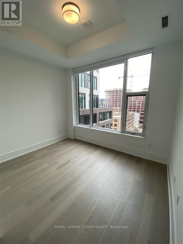 701 - 455 Wellington Street W, Toronto, Ontario  M5V 0V3 - Photo 12 - C13456154