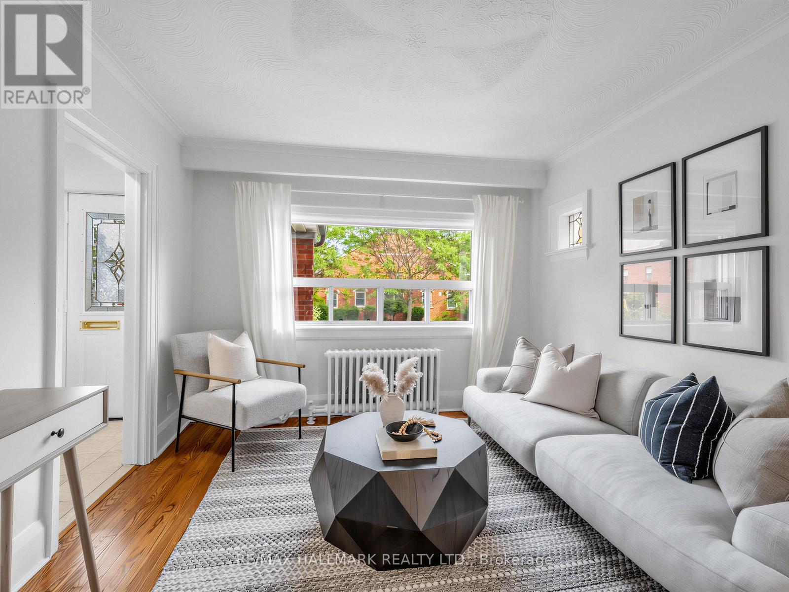 958 Greenwood Avenue, Toronto, Ontario  M4J 4C3 - Photo 6 - E13456118