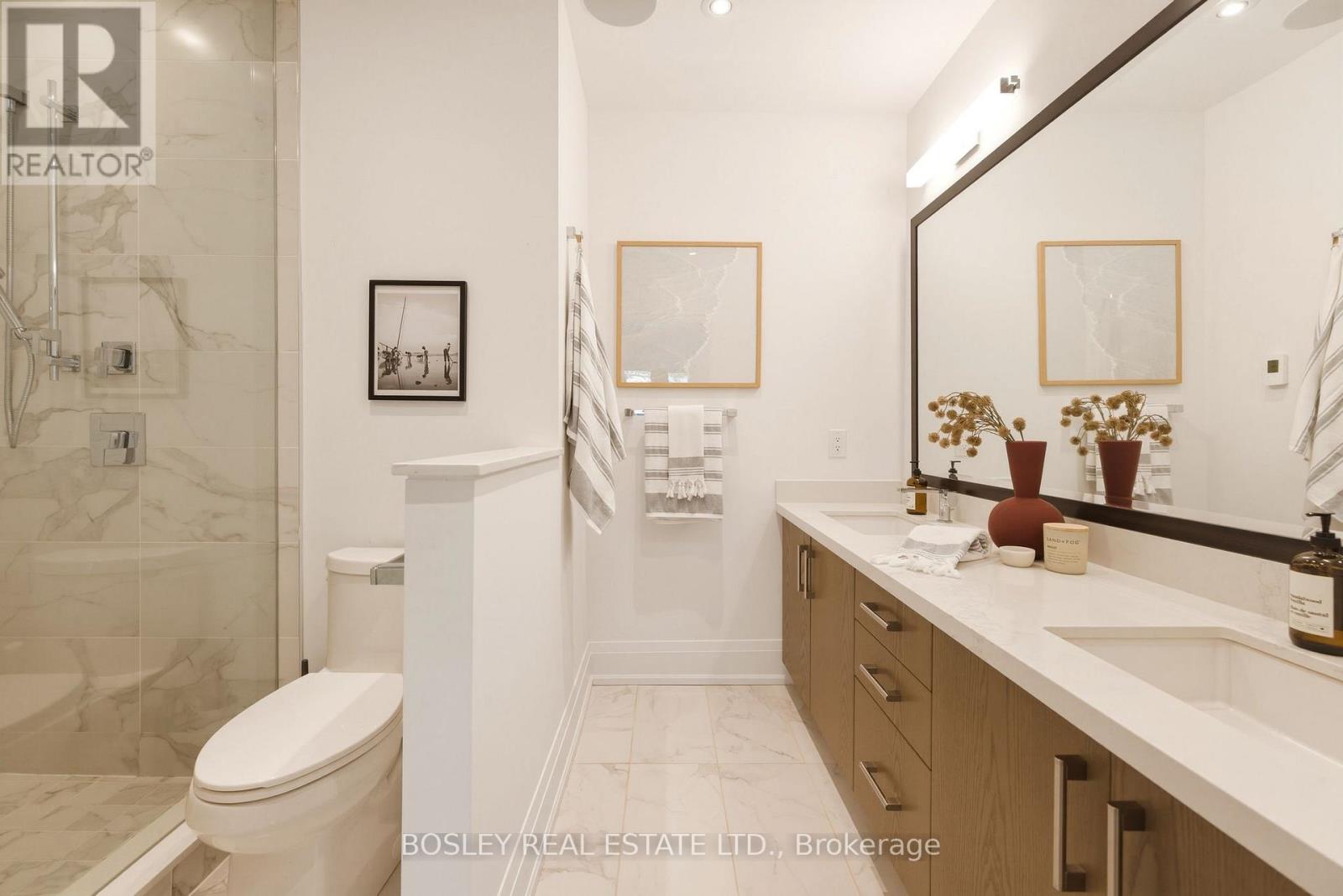19 Lark Street, Toronto, Ontario  M4L 3M5 - Photo 18 - E13456122