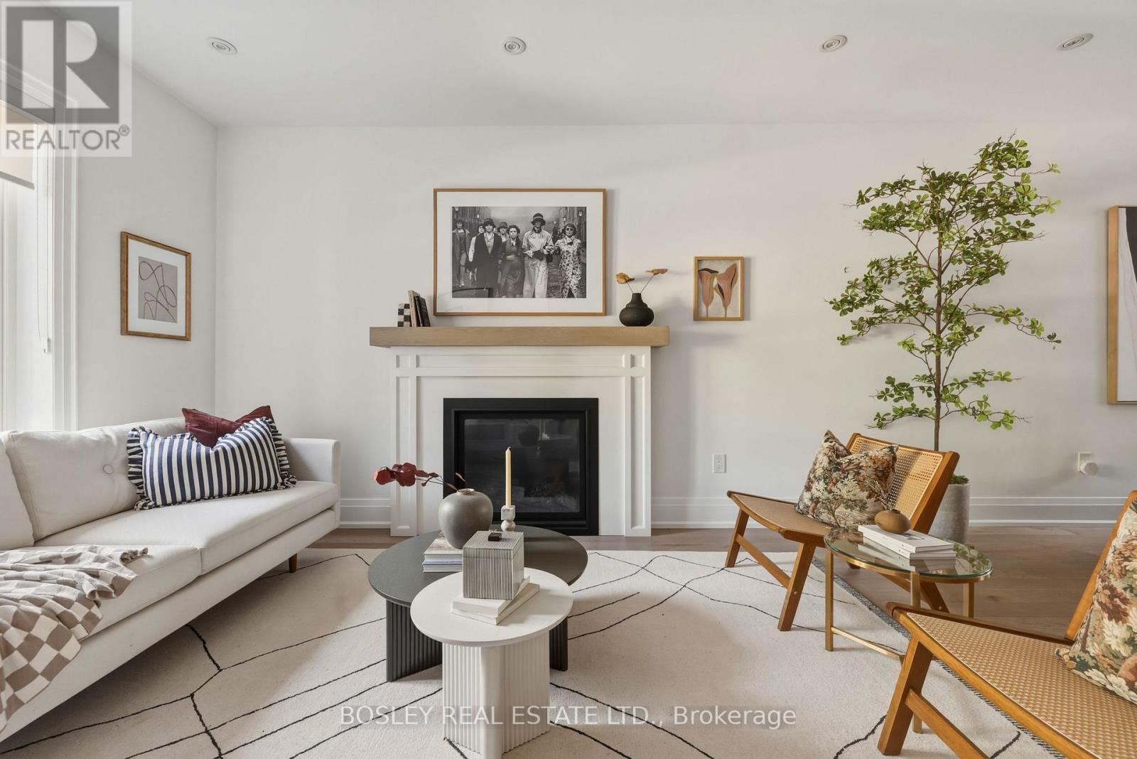 19 Lark Street, Toronto, Ontario  M4L 3M5 - Photo 3 - E13456122
