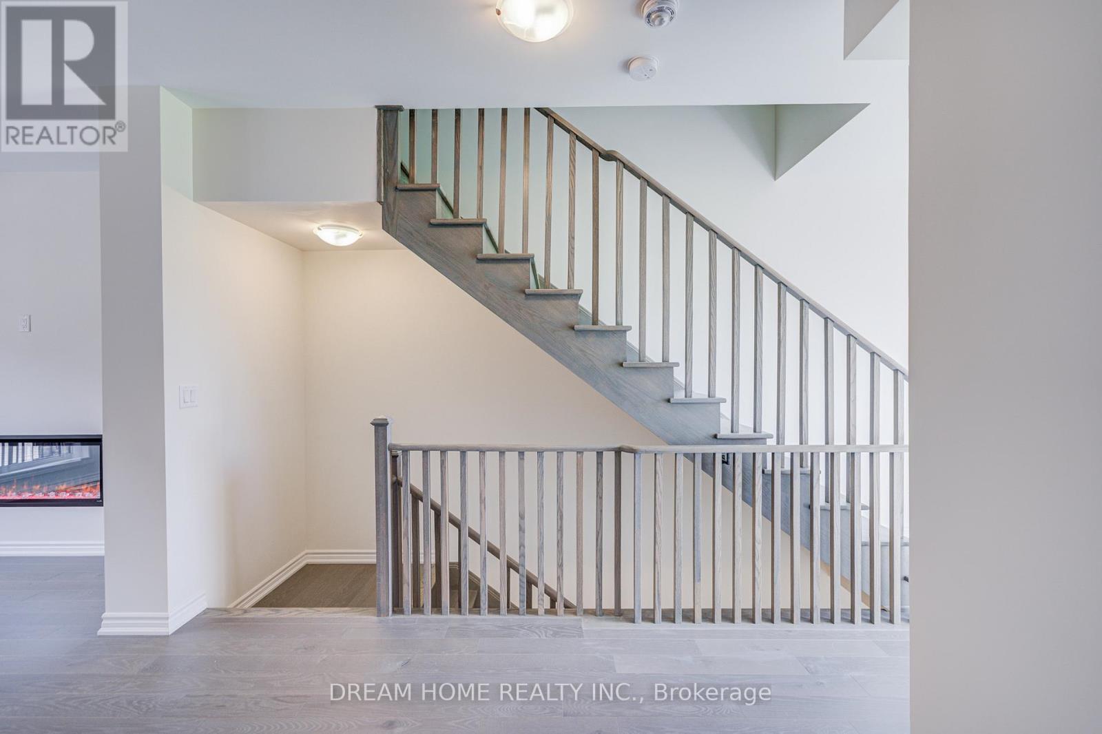 19 Coppini Lane, Ajax, Ontario L1S 7S9 - Photo 4 - E13456144
