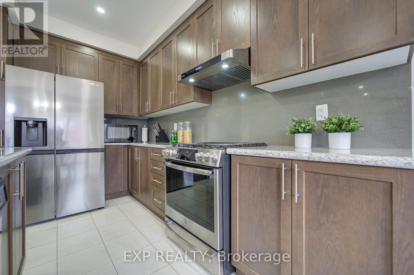 65 Marcel Brunelle Drive, Whitby, Ontario  L1P 0G9 - Photo 10 - E13456260