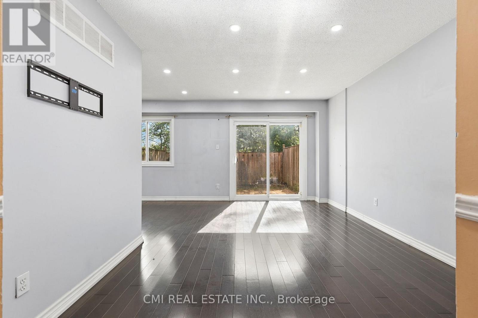 44 - 80 Dundalk Drive, Toronto, Ontario  M1P 4T7 - Photo 9 - E13456268
