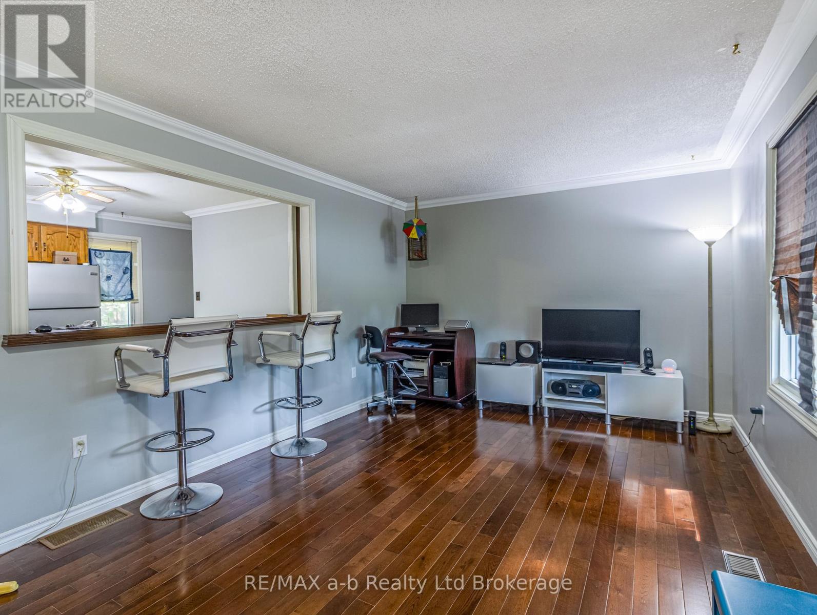 115 Fyfe Avenue, Woodstock, Ontario  N4S 3S7 - Photo 4 - X13456594