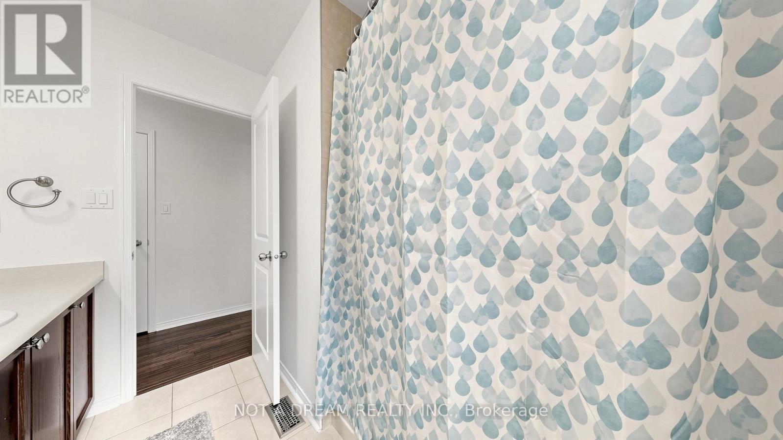 47 Acorn Lane, Bradford West Gwillimbury (Bradford), Ontario  L3Z 0H5 - Photo 33 - N13456066