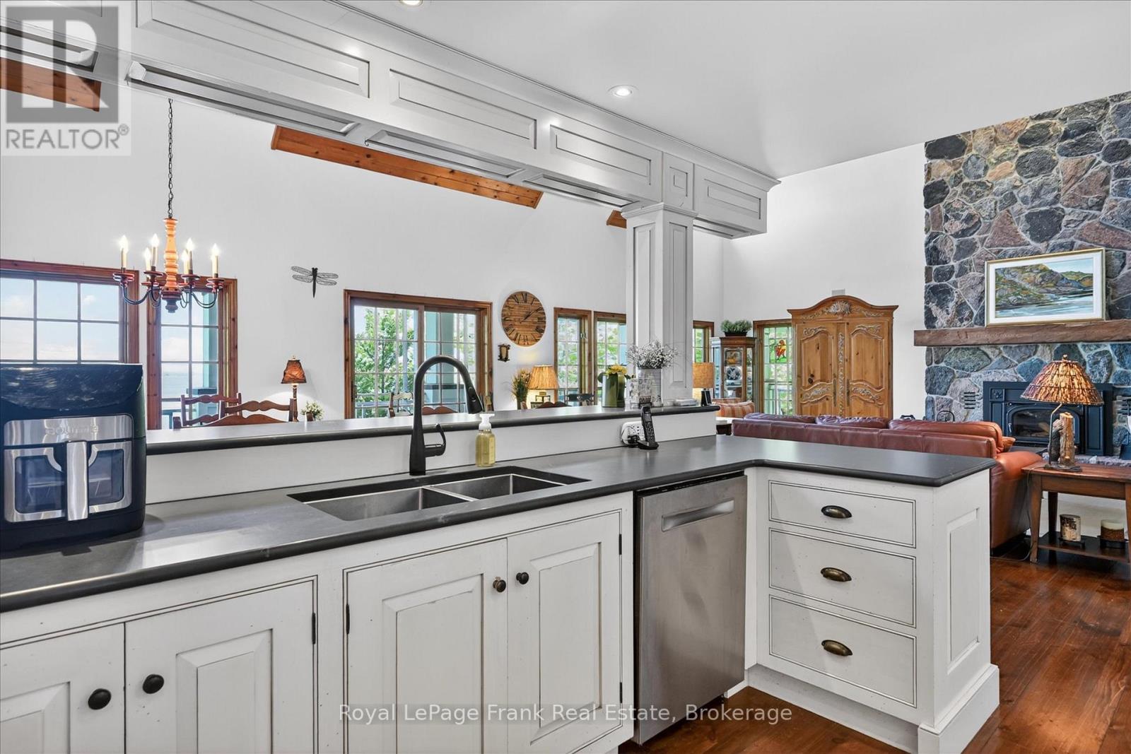 674 Birchview Road, Douro-Dummer, Ontario  K0L 2H0 - Photo 12 - X13221080