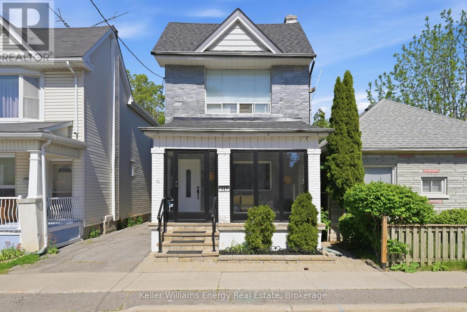 327 Albert Street, Oshawa, Ontario  L1H 4S2 - Photo 2 - E13456432