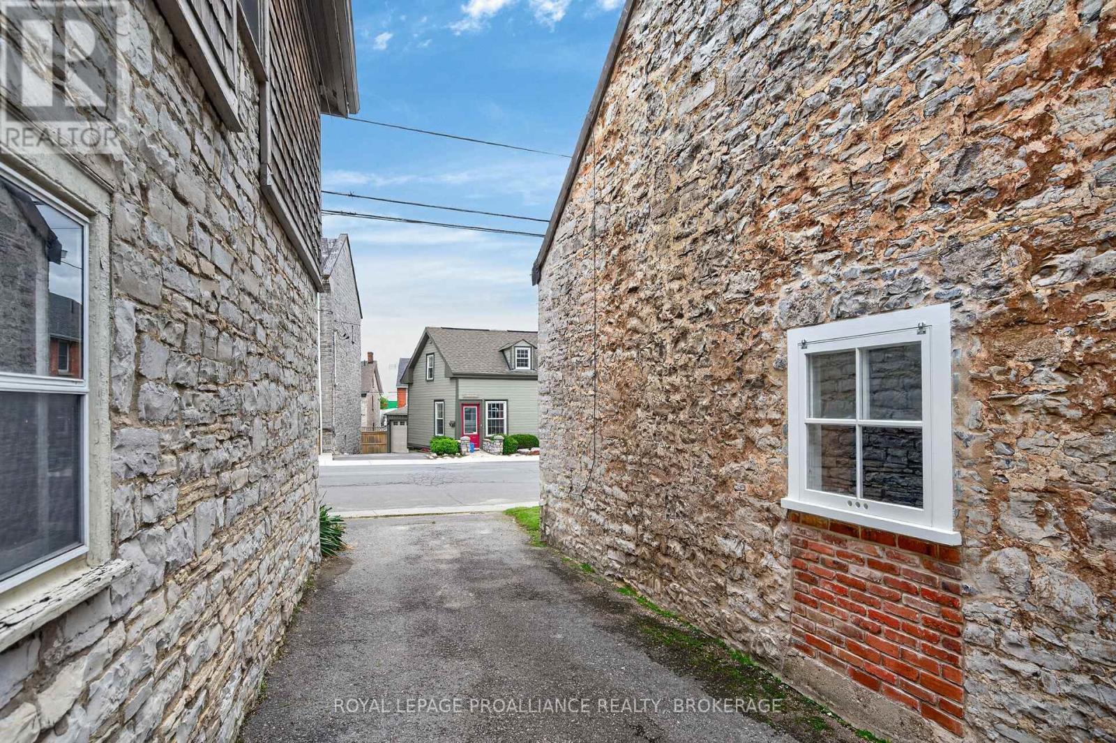 12 Rideau Street, Kingston, Ontario  K7K 2Z6 - Photo 34 - X13456312