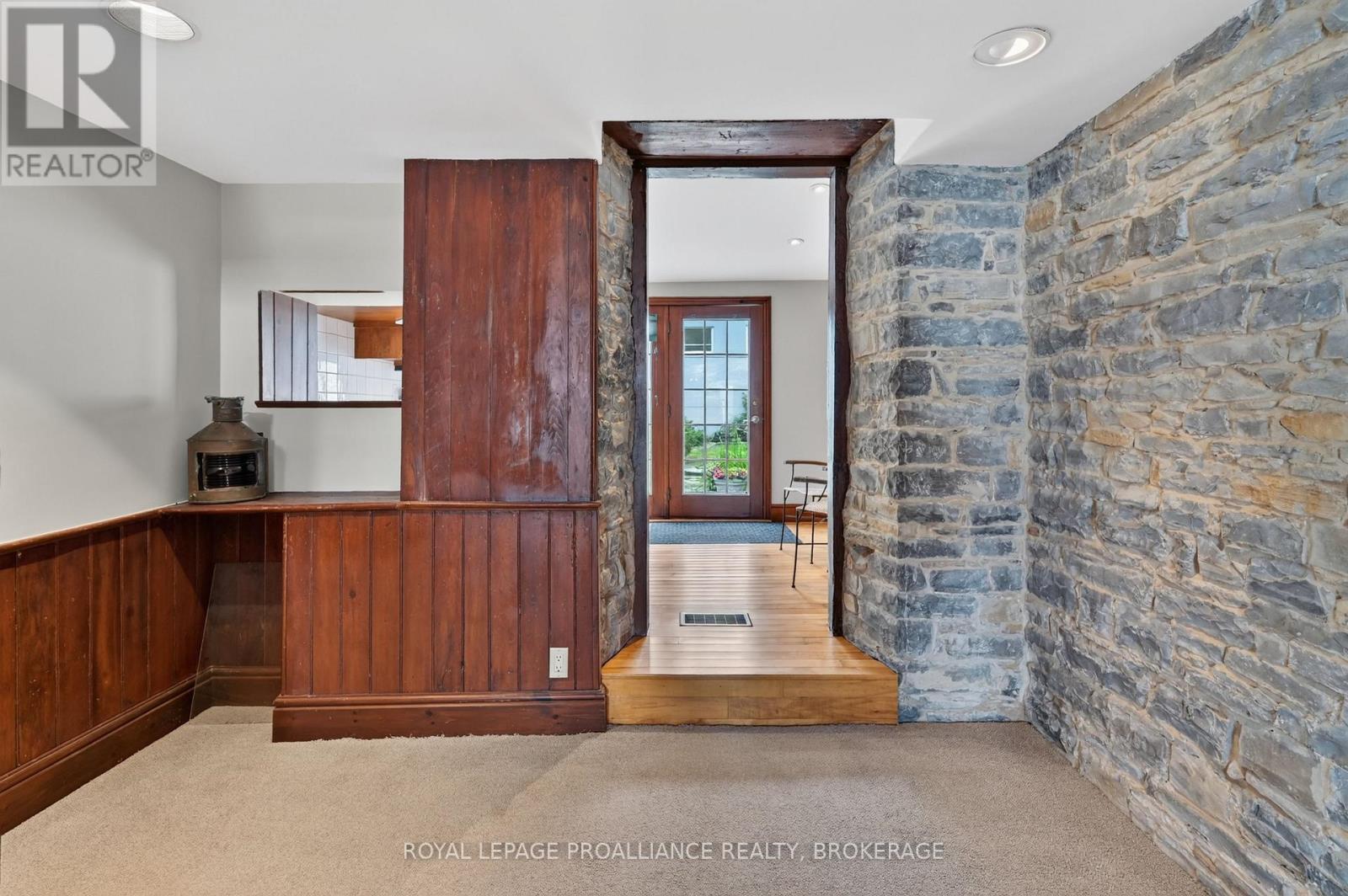 12 Rideau Street, Kingston, Ontario  K7K 2Z6 - Photo 6 - X13456312