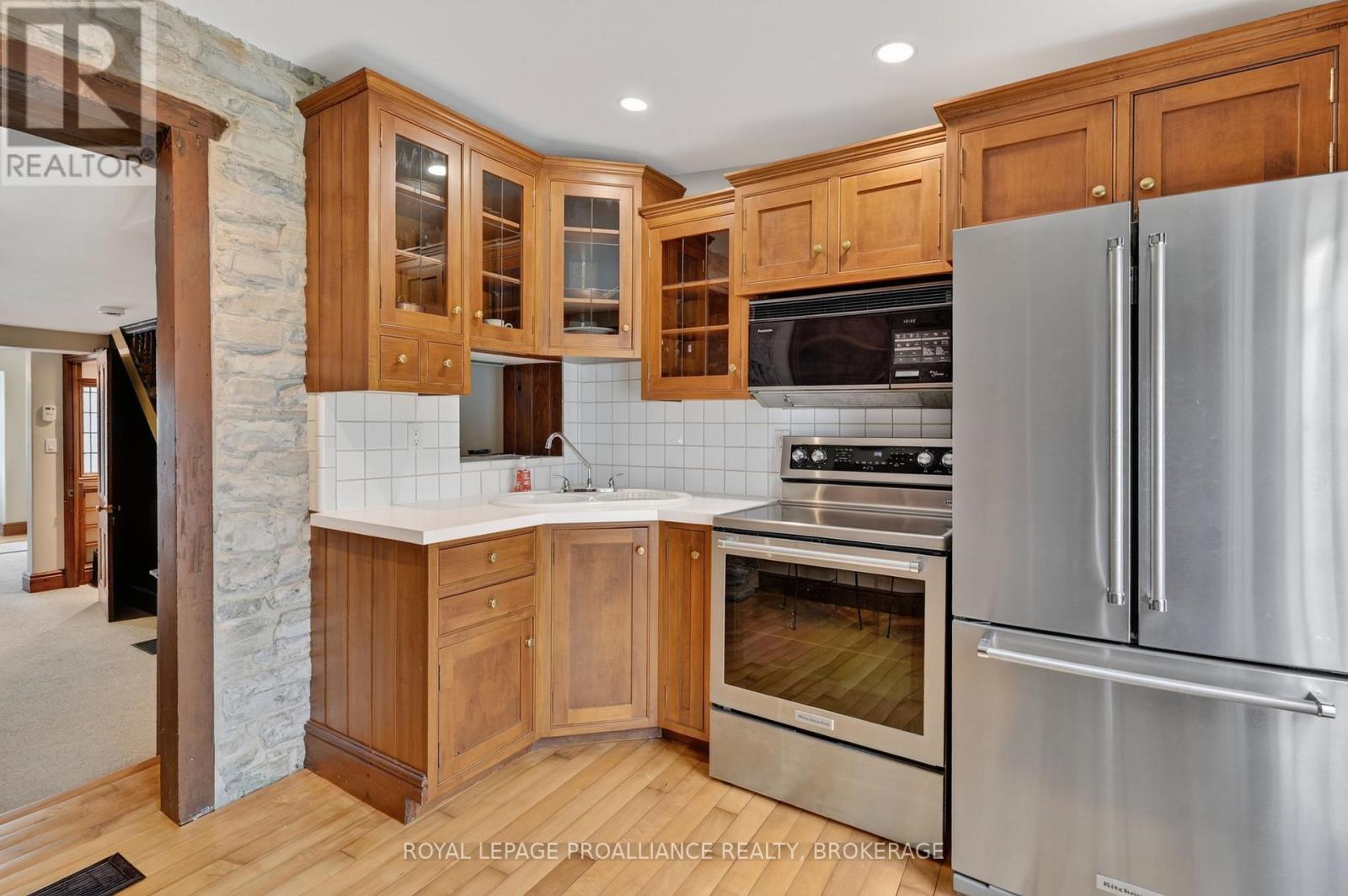 12 Rideau Street, Kingston, Ontario  K7K 2Z6 - Photo 8 - X13456312