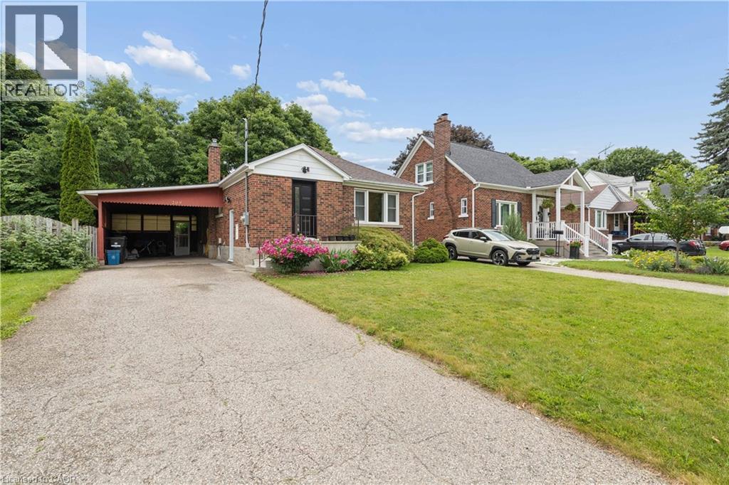 209 Bedford Road, Kitchener, Ontario  N2G 3A5 - Photo 2 - 40840222
