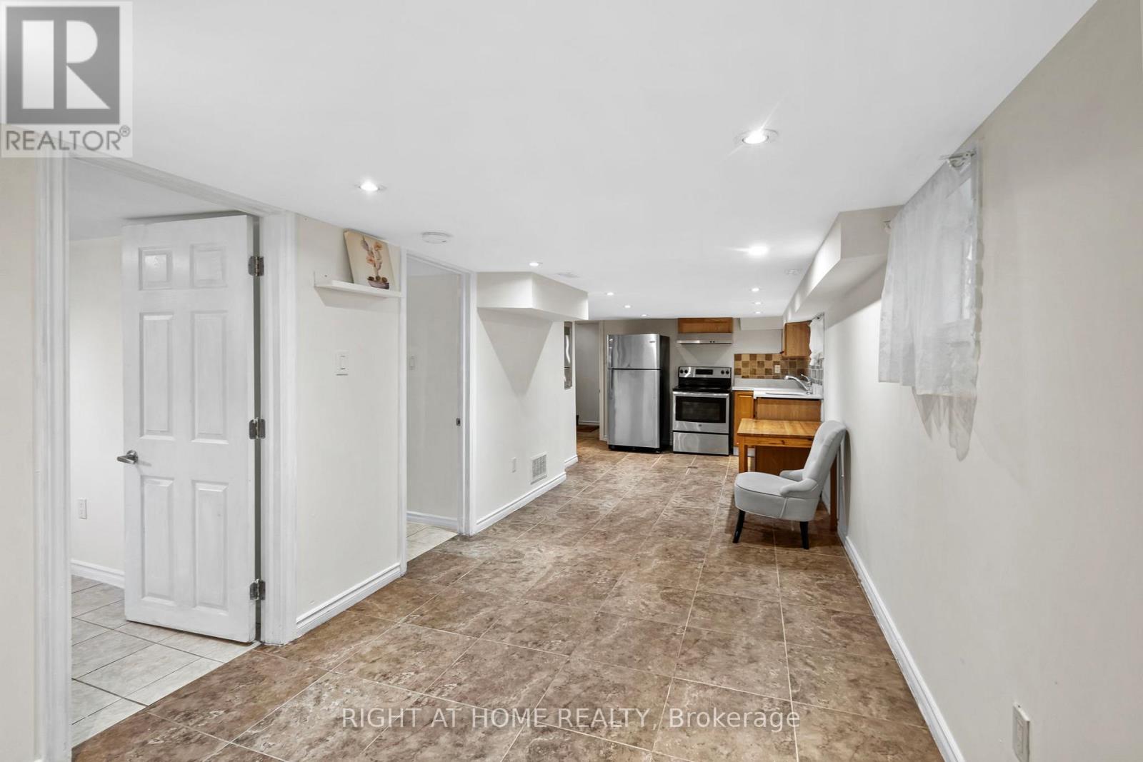 114 New Castle Street, Toronto, Ontario  M8Z 1C8 - Photo 29 - W13456080