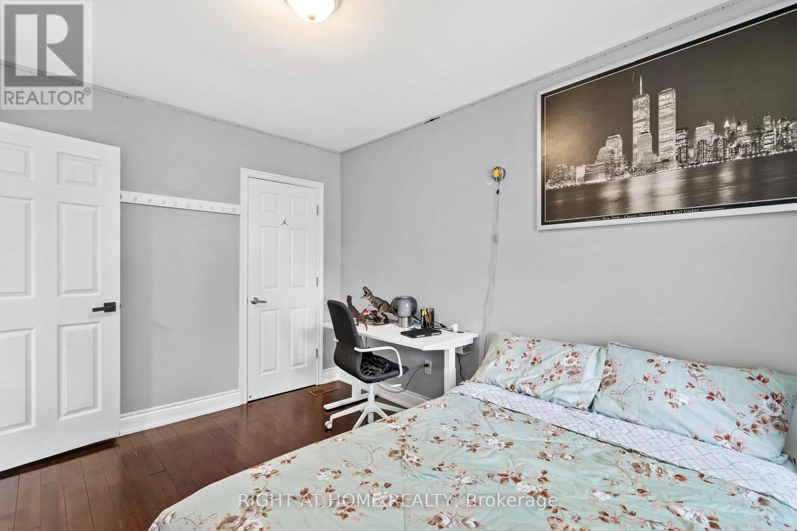 114 New Castle Street, Toronto, Ontario  M8Z 1C8 - Photo 9 - W13456080