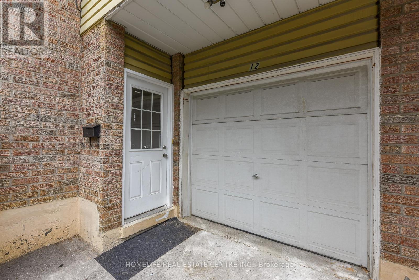 12 Courtleigh Square, Brampton, Ontario  L6Z 1J3 - Photo 39 - W13456210