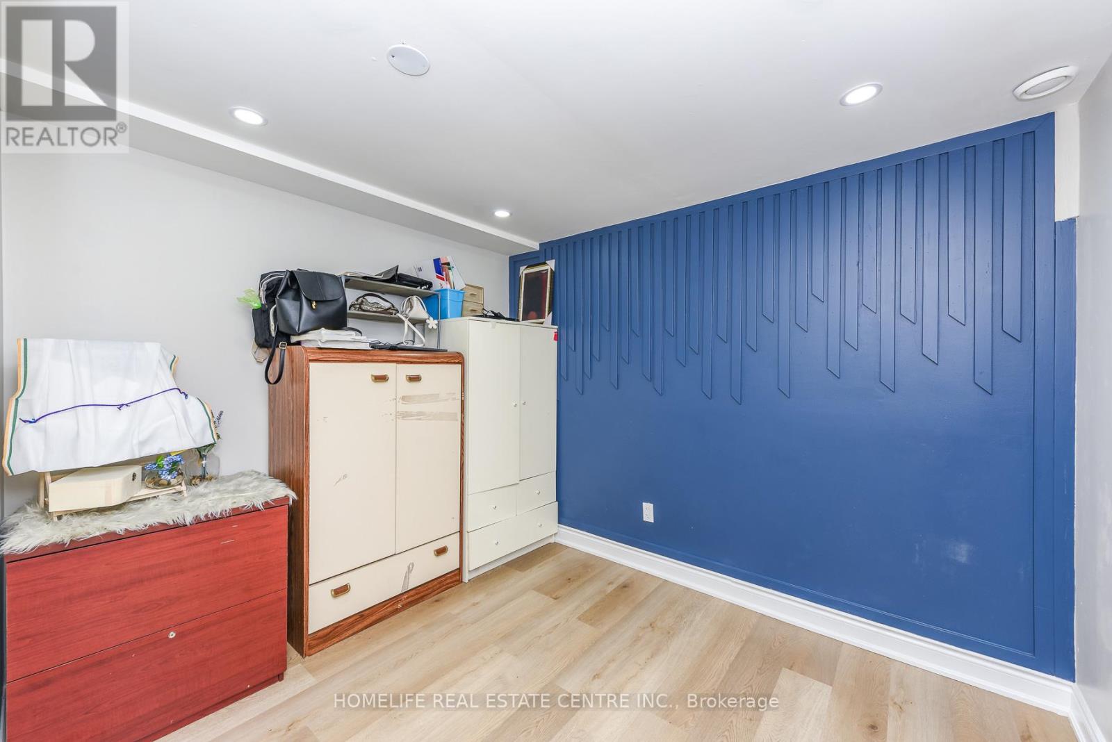 12 Courtleigh Square, Brampton, Ontario  L6Z 1J3 - Photo 40 - W13456210