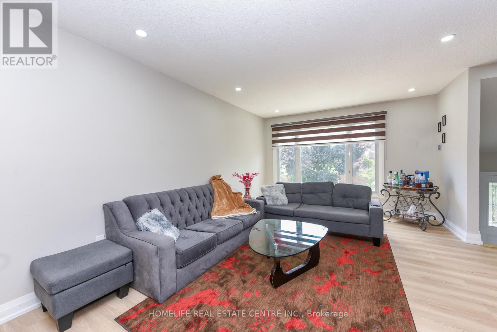 12 Courtleigh Square, Brampton, Ontario  L6Z 1J3 - Photo 9 - W13456210