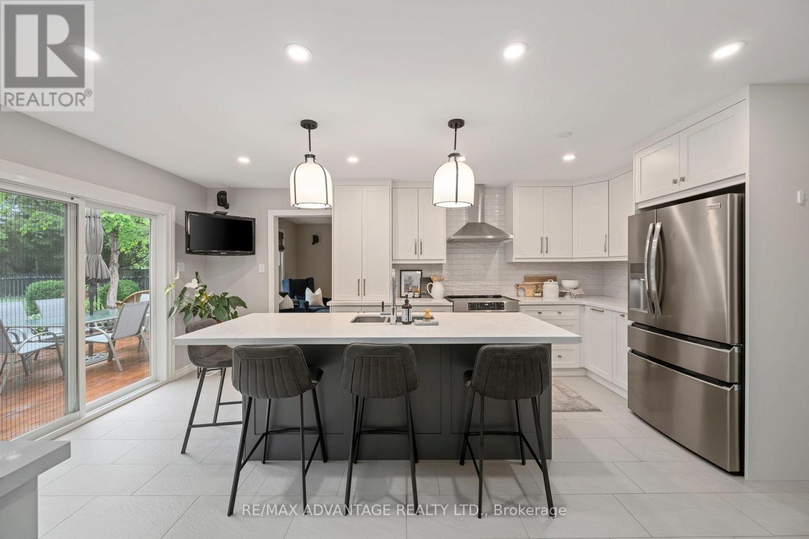 38 Dissing Crescent, London North, Ontario  N6H 5M3 - Photo 11 - X13456306