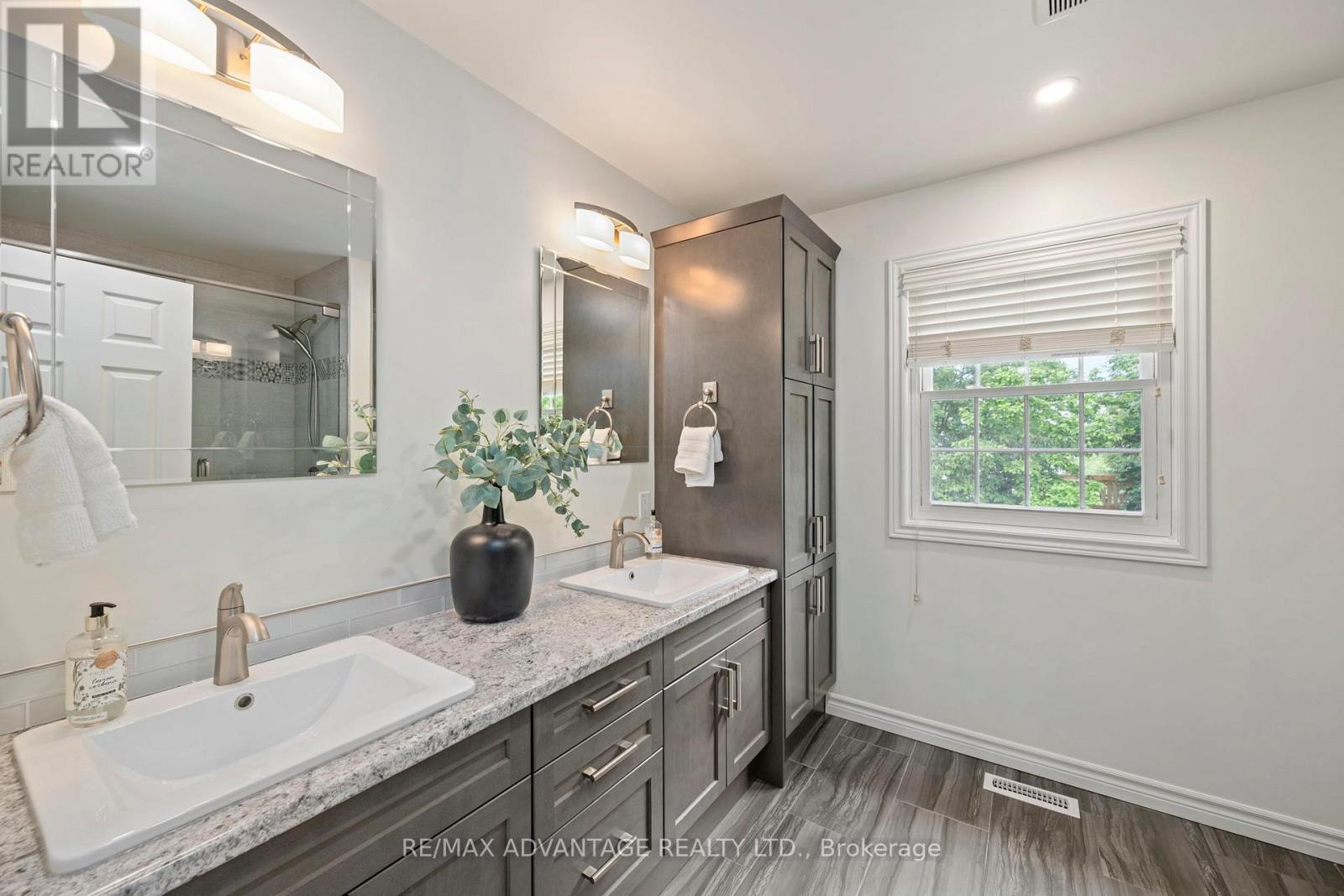 38 Dissing Crescent, London North, Ontario  N6H 5M3 - Photo 27 - X13456306
