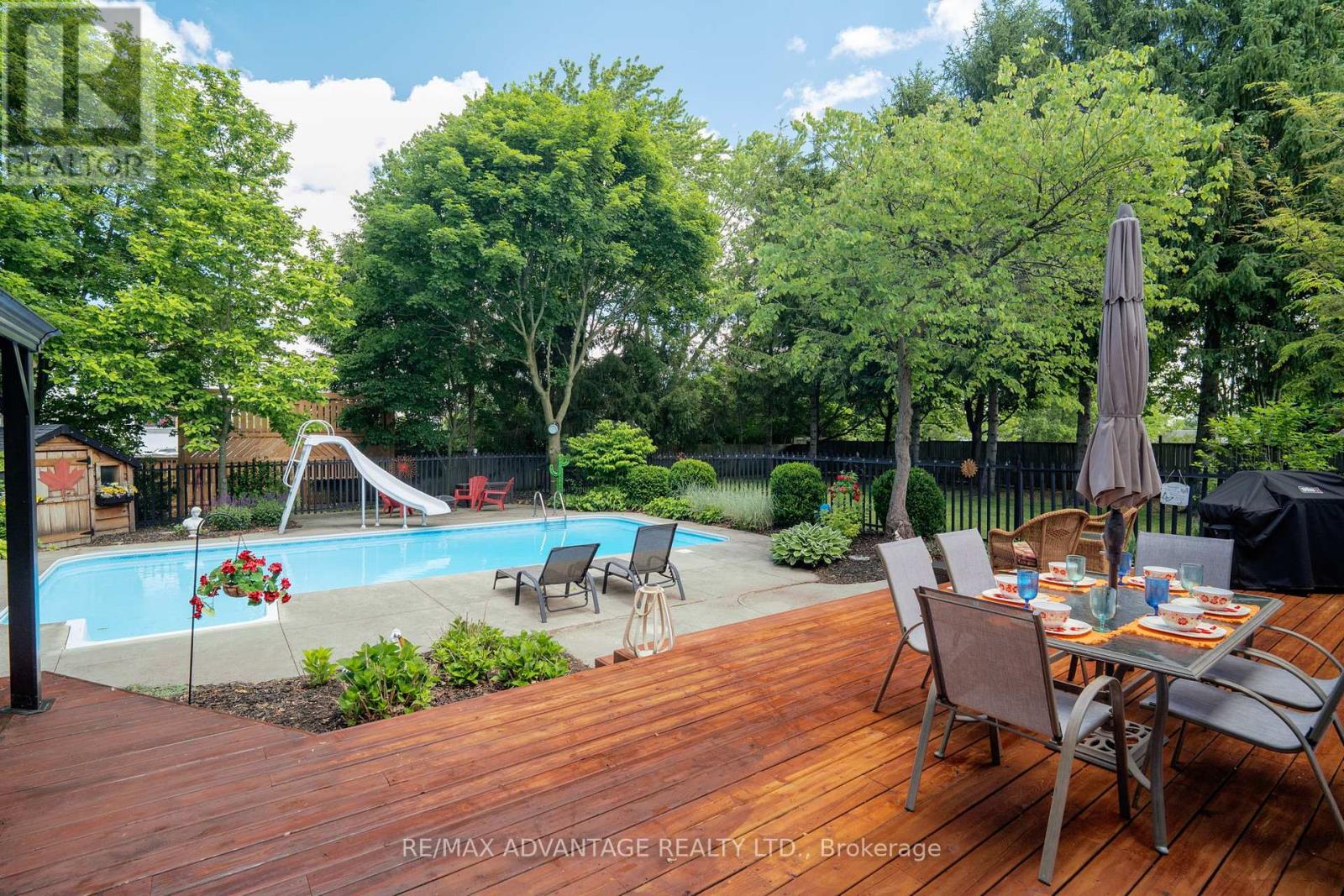38 Dissing Crescent, London North, Ontario  N6H 5M3 - Photo 4 - X13456306