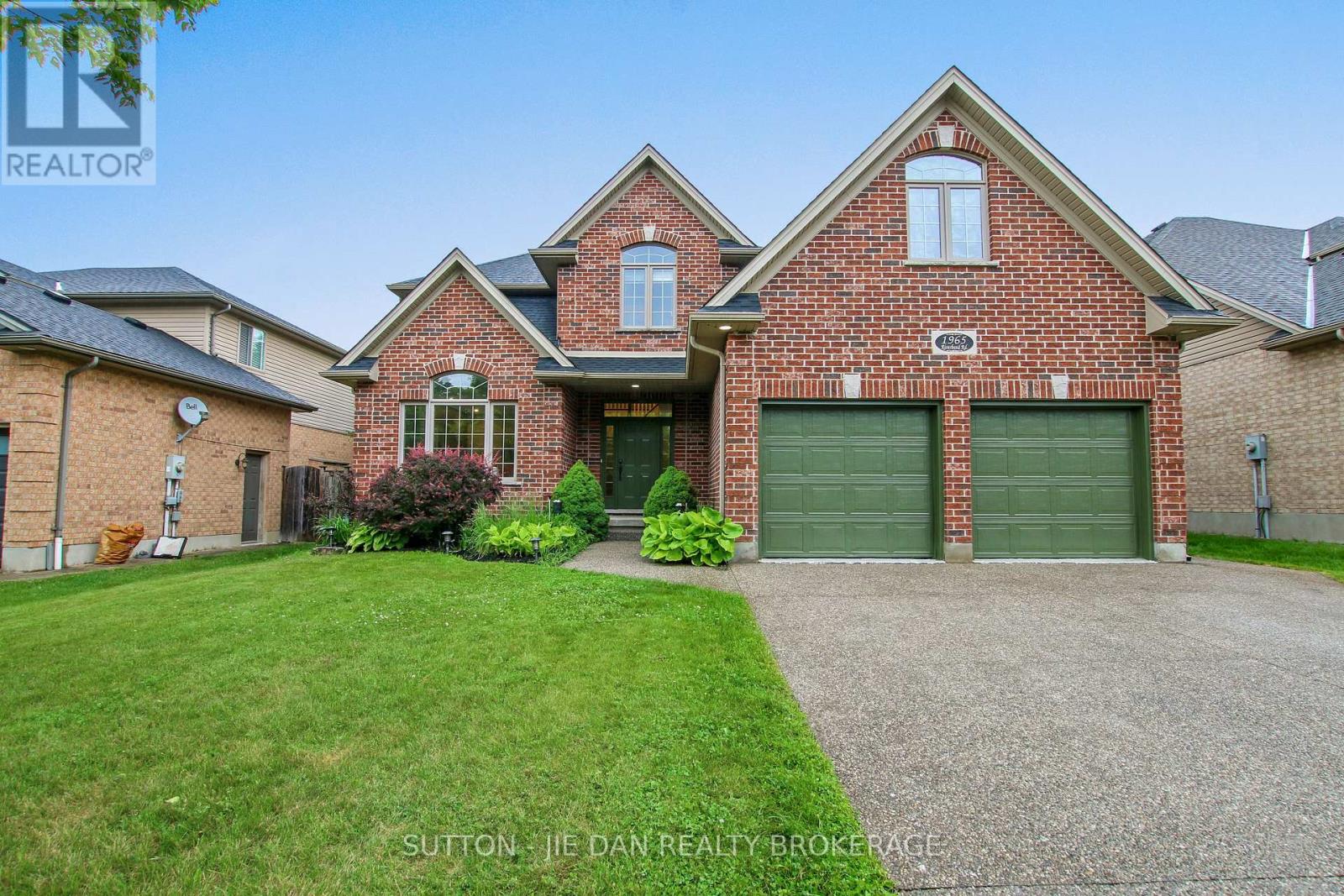 1965 Riverbend Road, London South, Ontario  N6K 0A1 - Photo 30 - X13456460