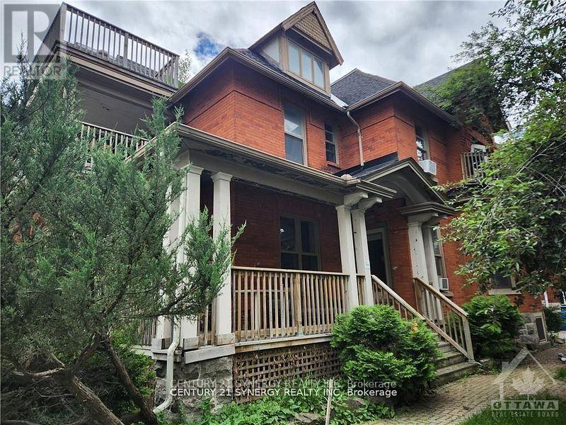 8 - 450 MACLAREN STREET, Ottawa, Ontario