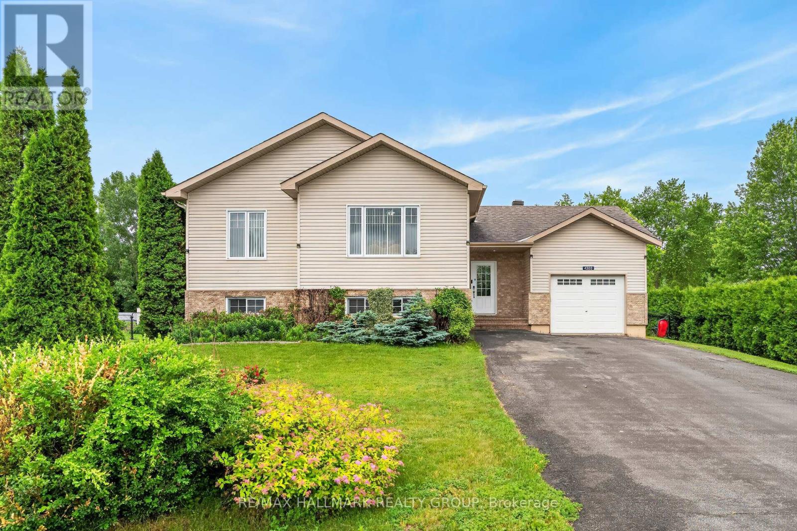 4300 SCHELL STREET, South Dundas, Ontario