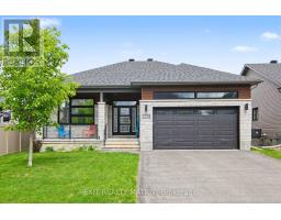 128 LYON STREET, Russell, Ontario