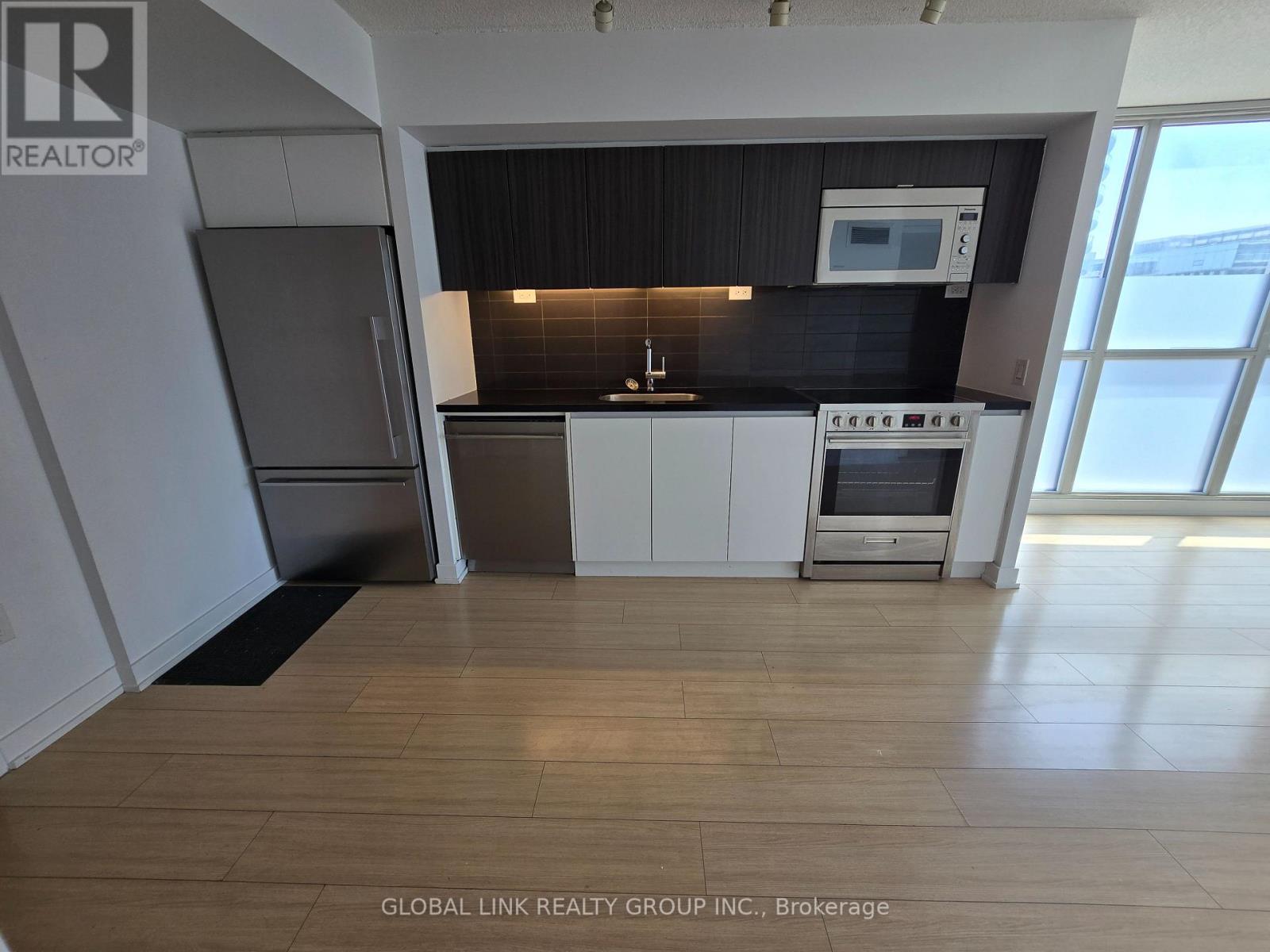 808 - 75 Queens Wharf Road, Toronto, Ontario  M5V 0J8 - Photo 5 - C13456416
